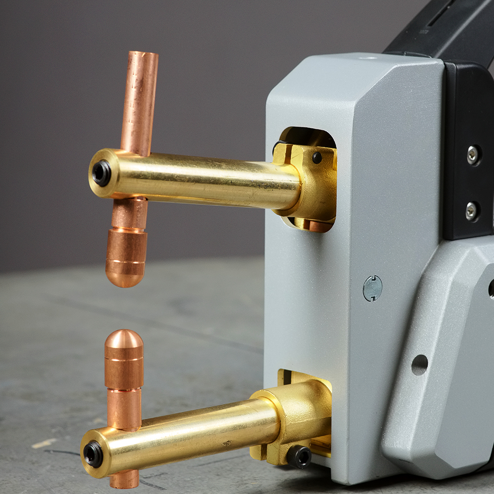 Клещи подвесные Fubag SG 2 с блоком управления — изображение 5